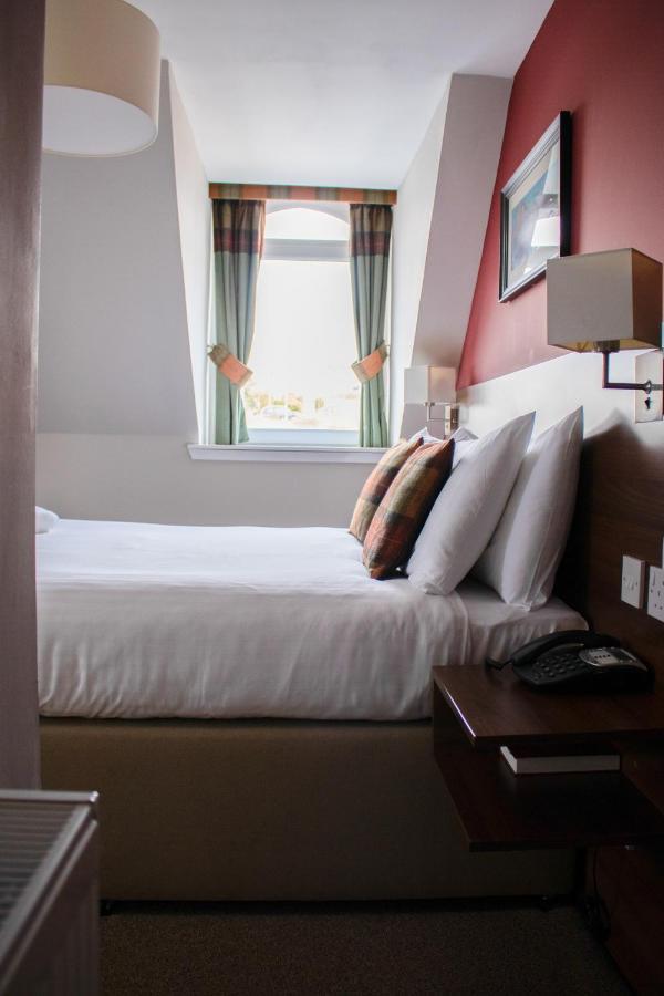 The Portree Hotel Exterior photo